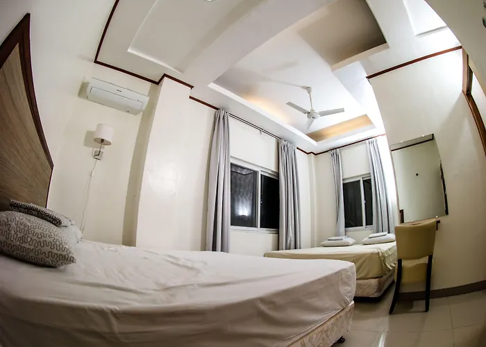 Seafari Resort